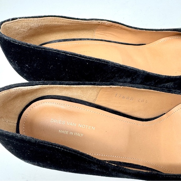 Dries Van Noten Black Velvet Heels with Blue Glitter Block - Picture 7 of 14